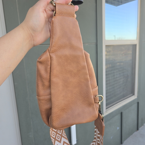Anthropologie Tan Leather Crossbody Bag - Picture 4 of 14